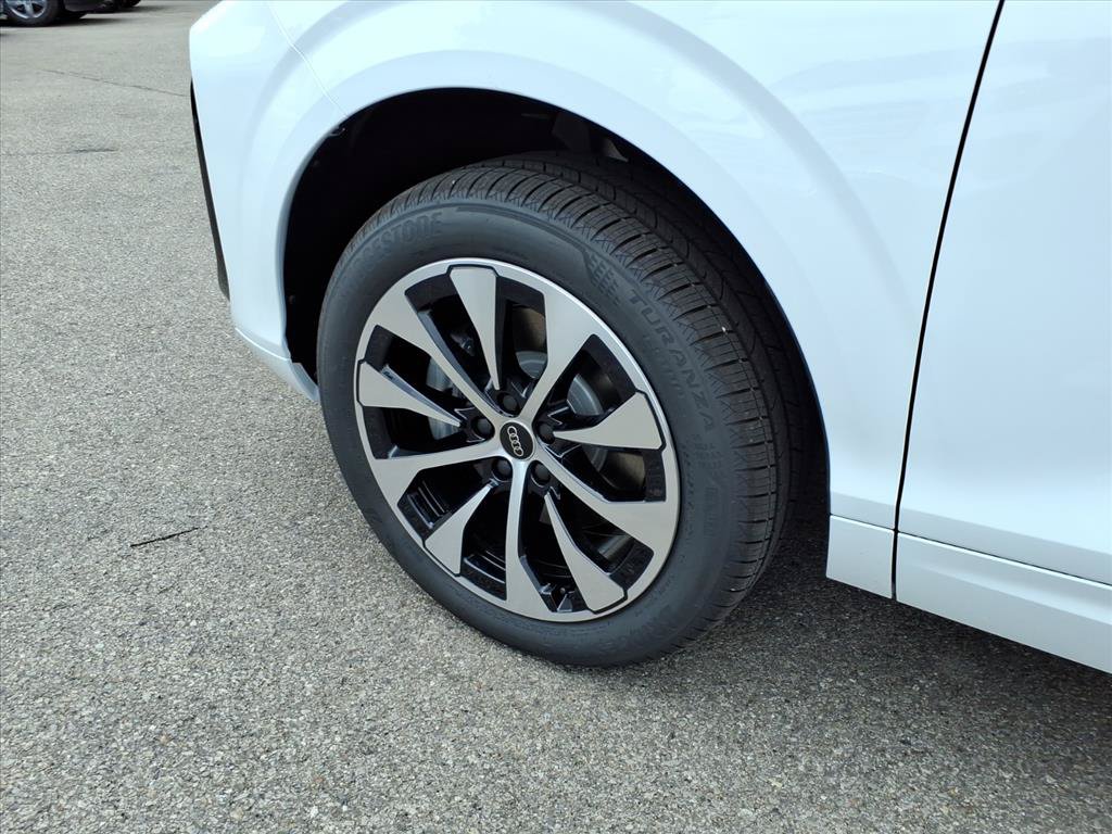 New 2026 Audi Q3 quattro 2.0T AWD/4WD image 9