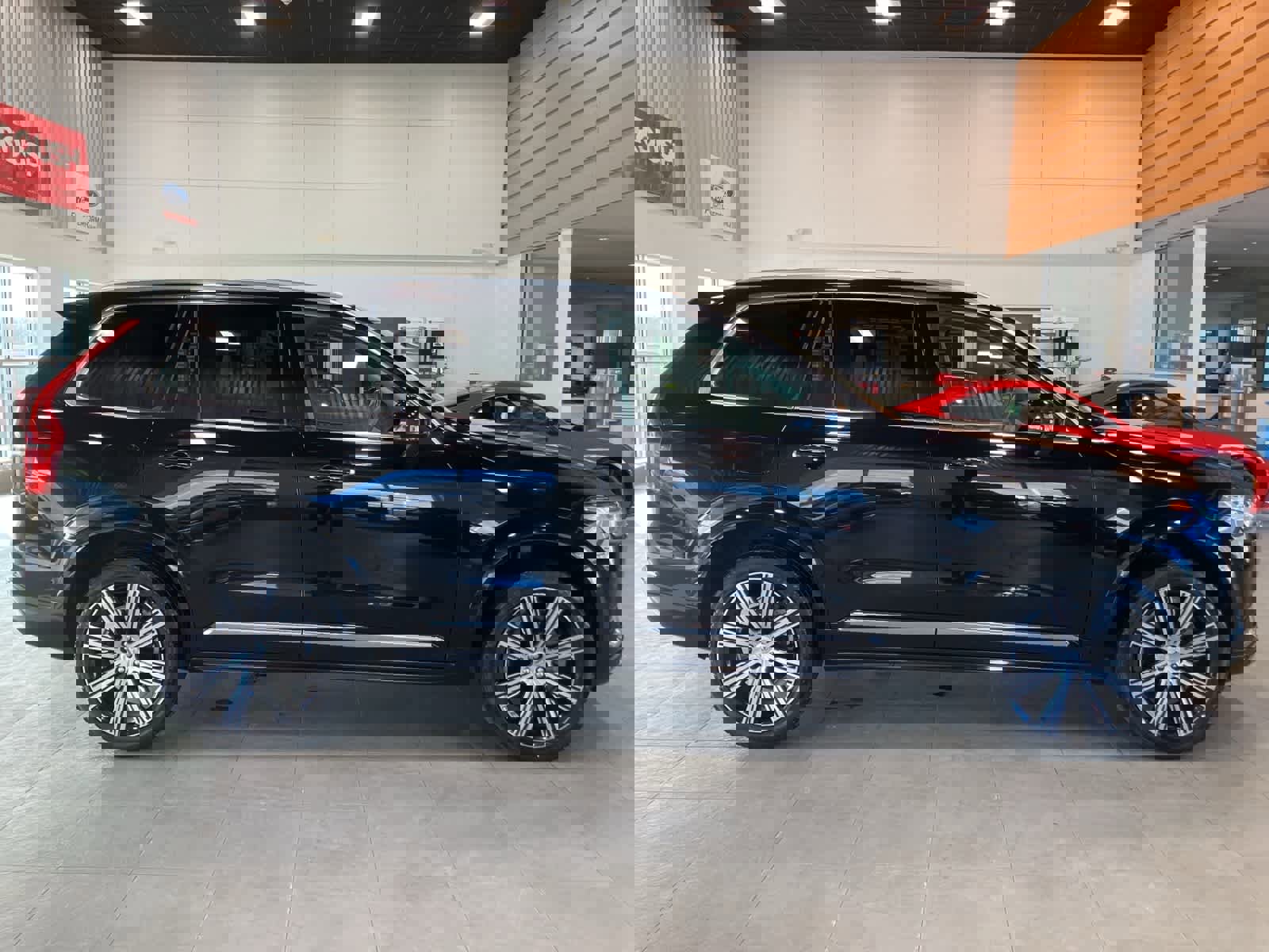 Used 2022 Volvo XC90 T6 Inscription w/ Advanced Package image 4