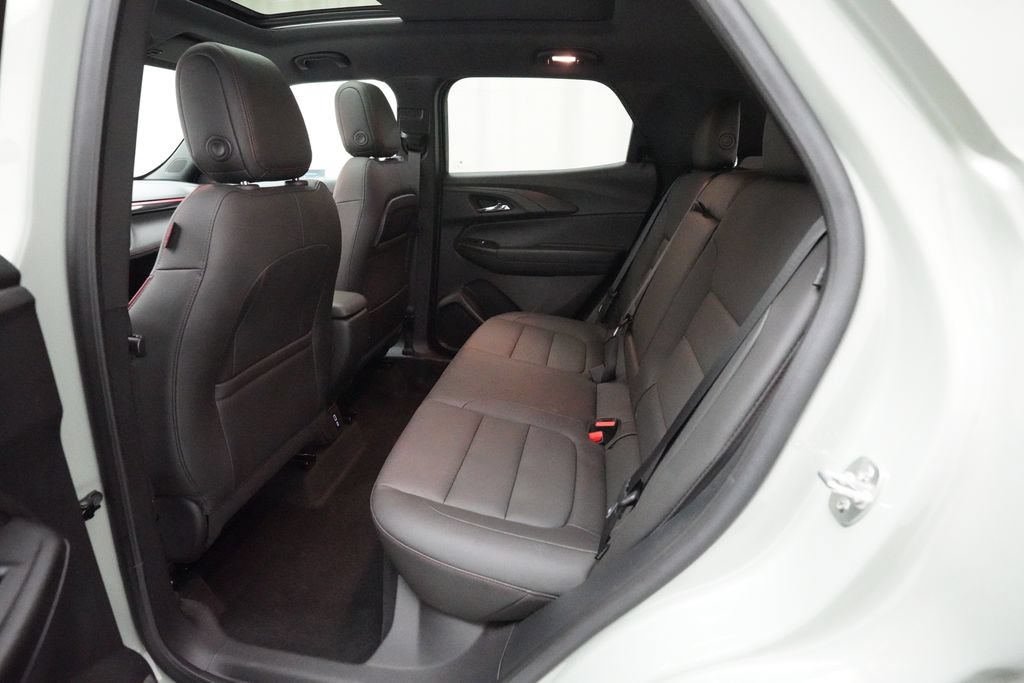 Used 2024 Chevrolet TrailBlazer RS w/ Convenience Package FWD image 16