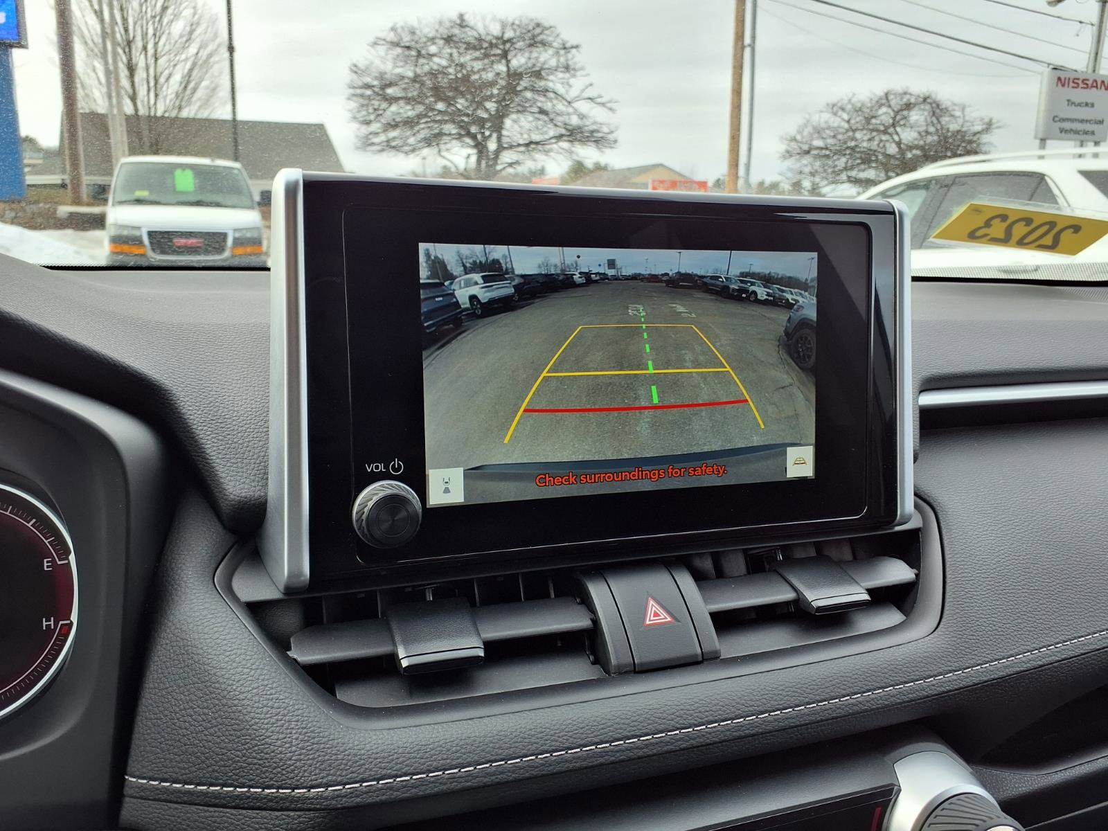 Used 2023 Toyota RAV4 XLE AWD/4WD image 10