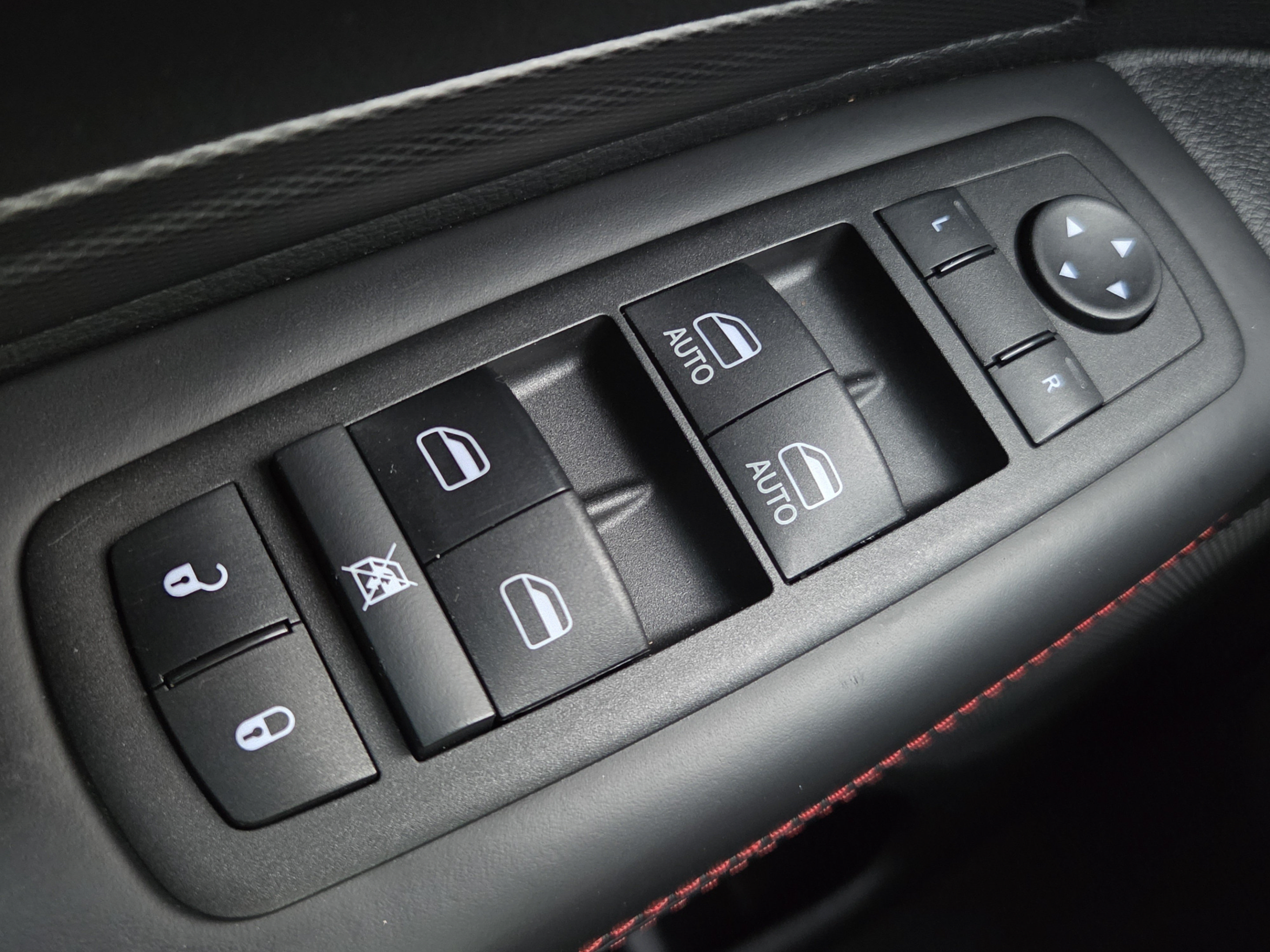 Used 2023 Dodge Durango GT RWD image 35