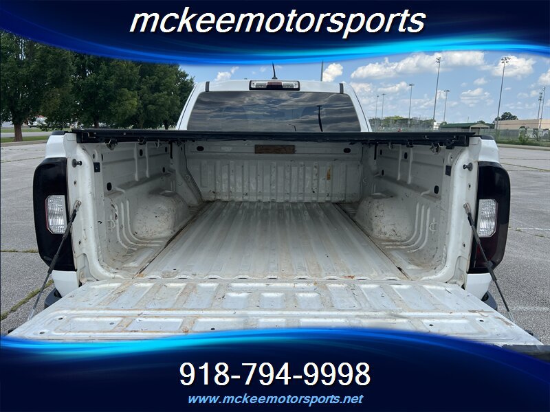 Used 2017 GMC Canyon SL RWD image 5