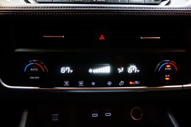 Certified 2024 Nissan Rogue SV AWD/4WD image 18
