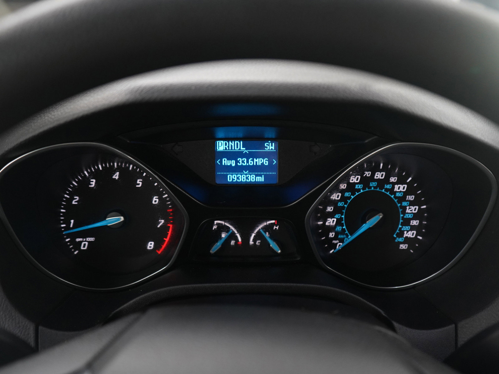 Used 2012 Ford Focus SE w/ SE Winter Pkg image 23