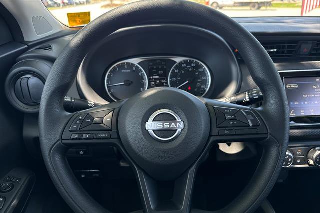 New 2025 Nissan Kicks Play S image 23