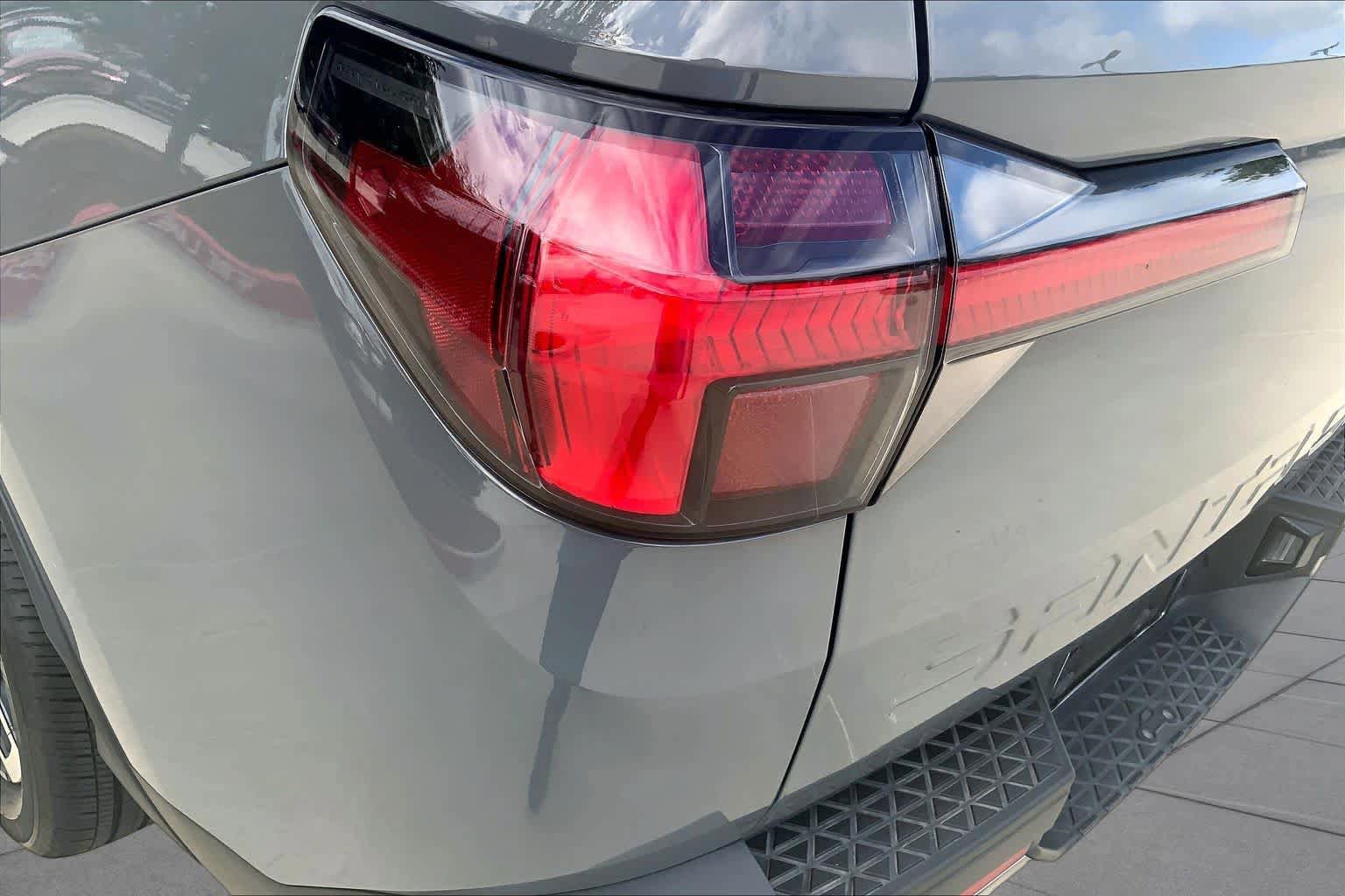 Used 2022 Hyundai Santa Cruz Limited AWD/4WD image 28