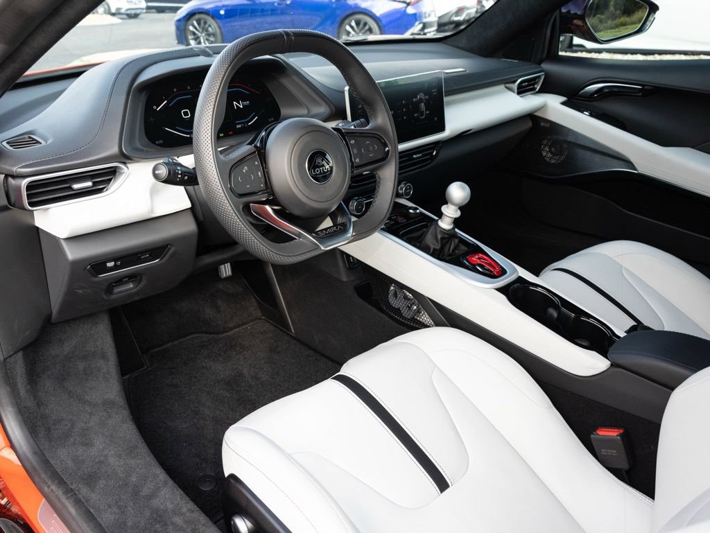 Used 2025 Lotus Emira RWD image 21