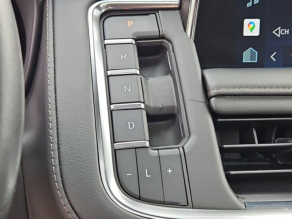 Used 2022 Chevrolet Tahoe High Country w/ Premium Package image 17