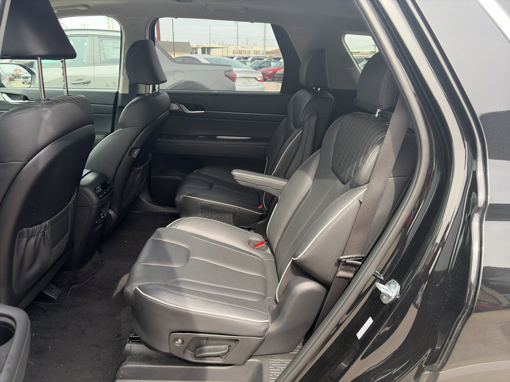 Used 2023 Hyundai Palisade Limited image 11