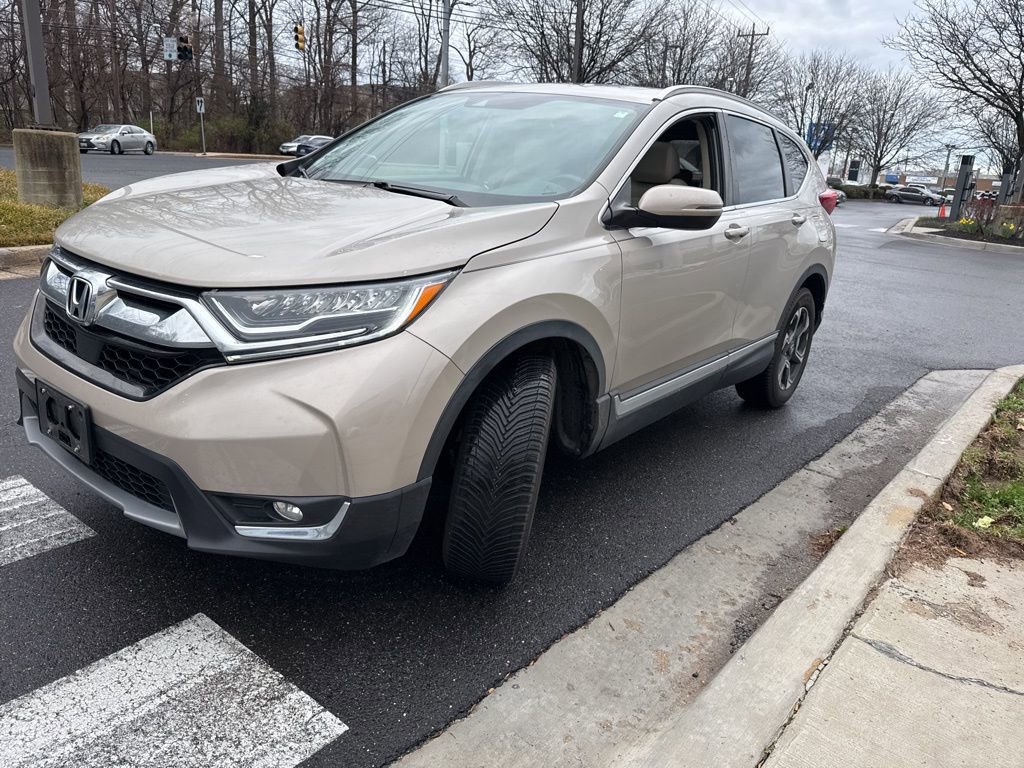 Used 2019 Honda CR-V Touring image 3