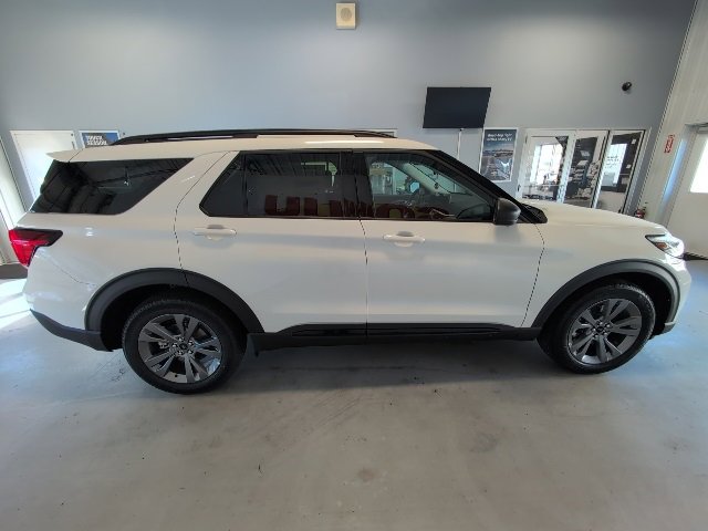 New 2026 Ford Explorer Active image 6