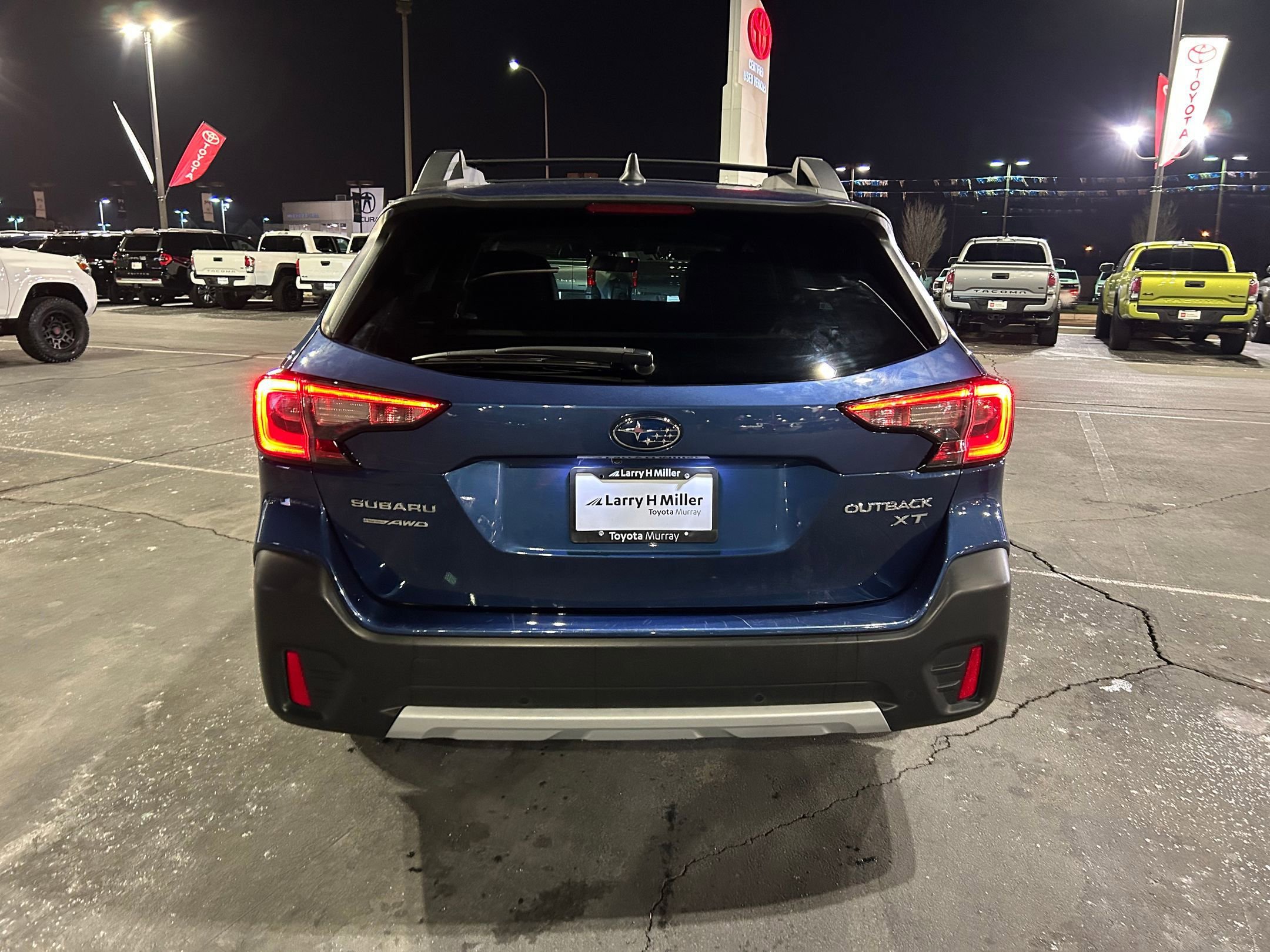 Used 2022 Subaru Outback Limited XT image 4