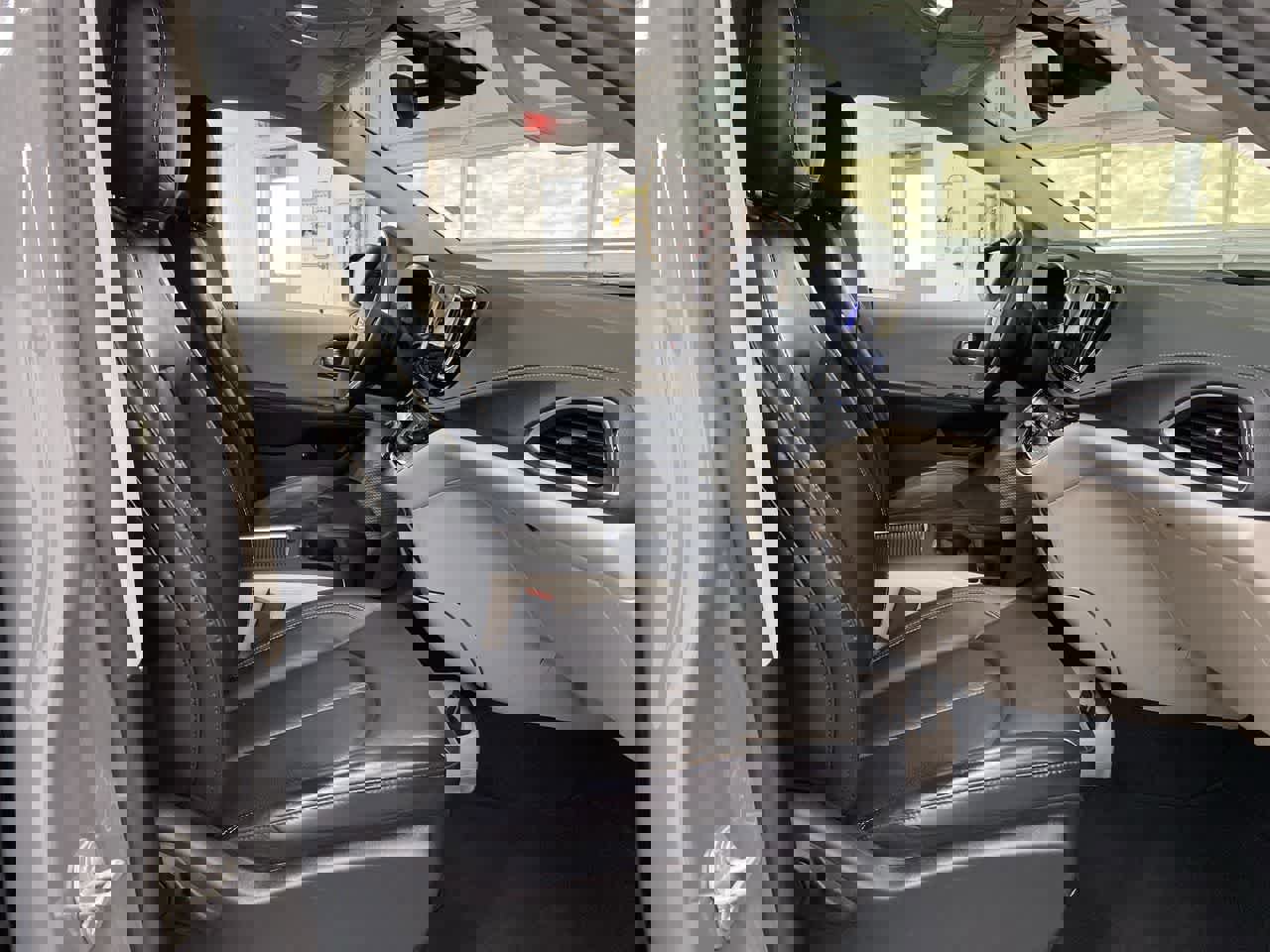 Used 2023 Chrysler Pacifica Touring-L image 17