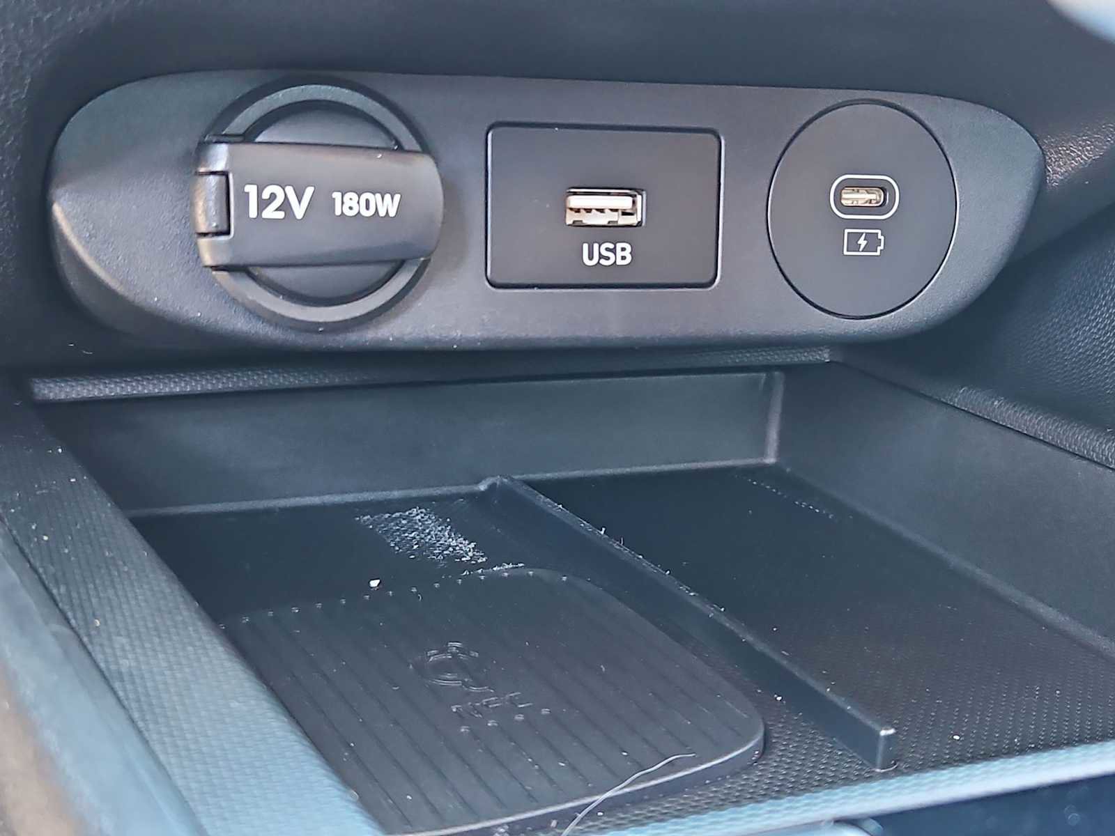 Certified 2024 Hyundai Elantra Limited FWD image 31