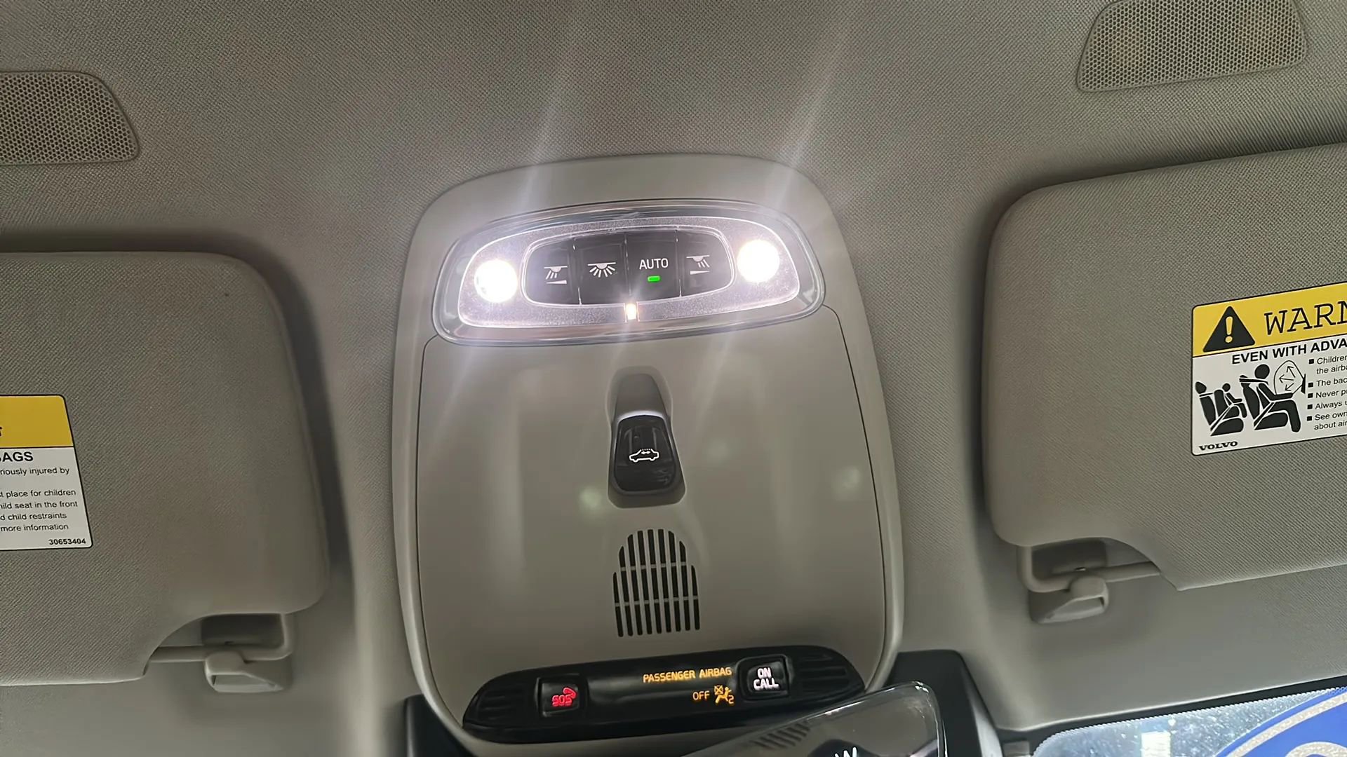 Used 2020 Volvo S90 T6 Momentum image 26