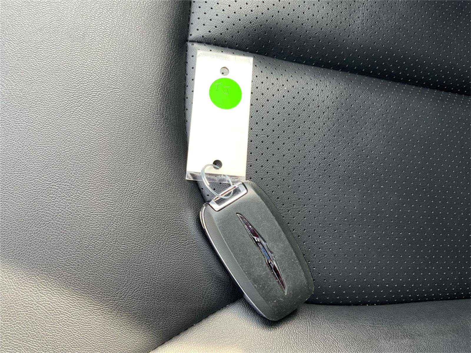 Used 2024 Chrysler Pacifica Touring-L FWD image 36
