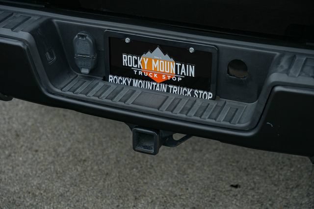 Used 2018 Chevrolet Colorado ZR2 w/ ZR2 Midnight Special Edition AWD/4WD image 9