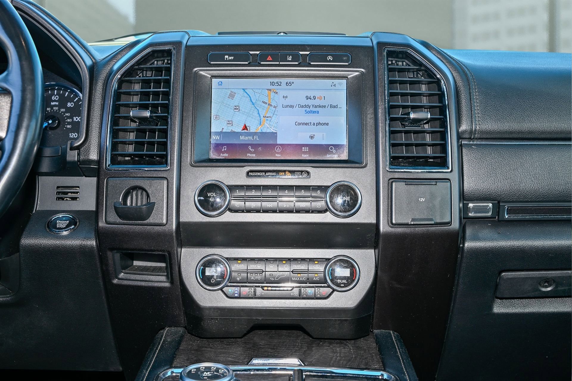 Used 2021 Ford Expedition Max Limited image 22