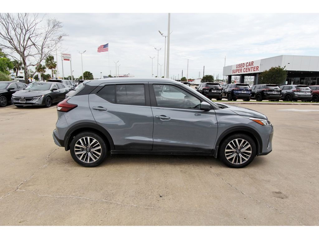 Used 2024 Nissan Kicks SV image 5