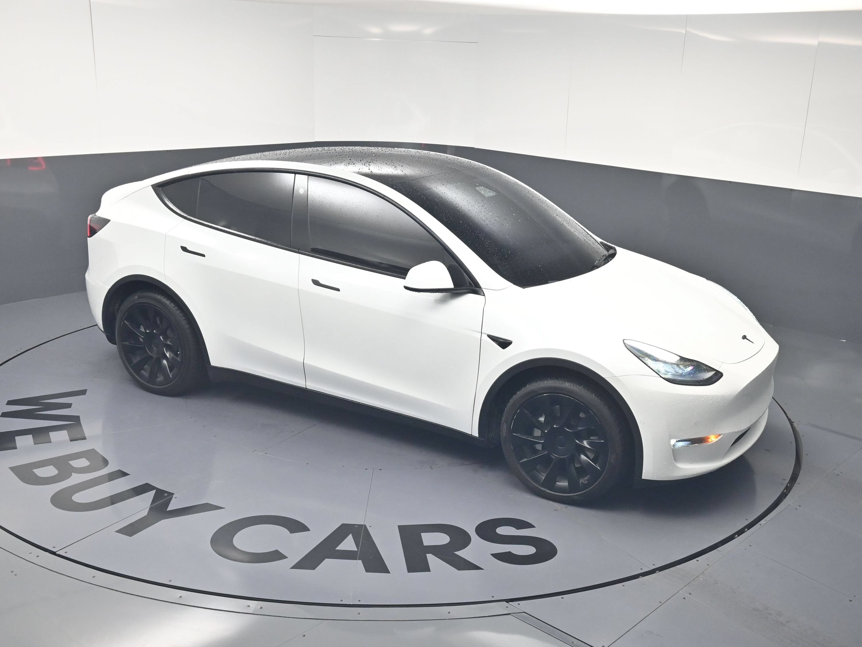 Used 2021 Tesla Model Y Long Range AWD/4WD image 33
