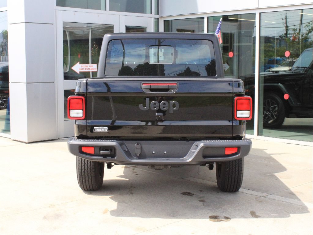 New 2026 Jeep Gladiator Sport AWD/4WD image 7