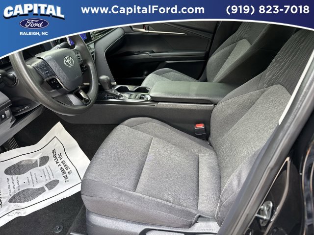 Used 2025 Toyota Camry LE FWD image 19