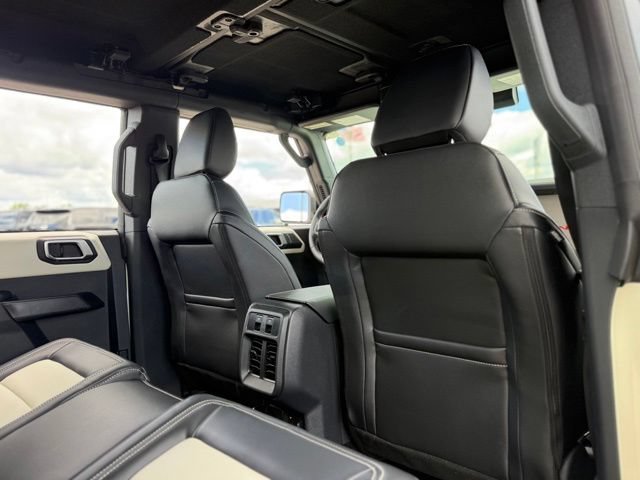 New 2026 Ford Bronco Outer Banks w/ Sasquatch Package AWD/4WD image 20