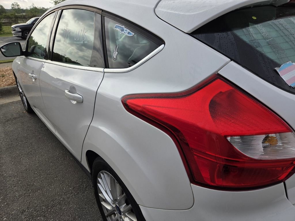 Used 2012 Ford Focus SEL image 5