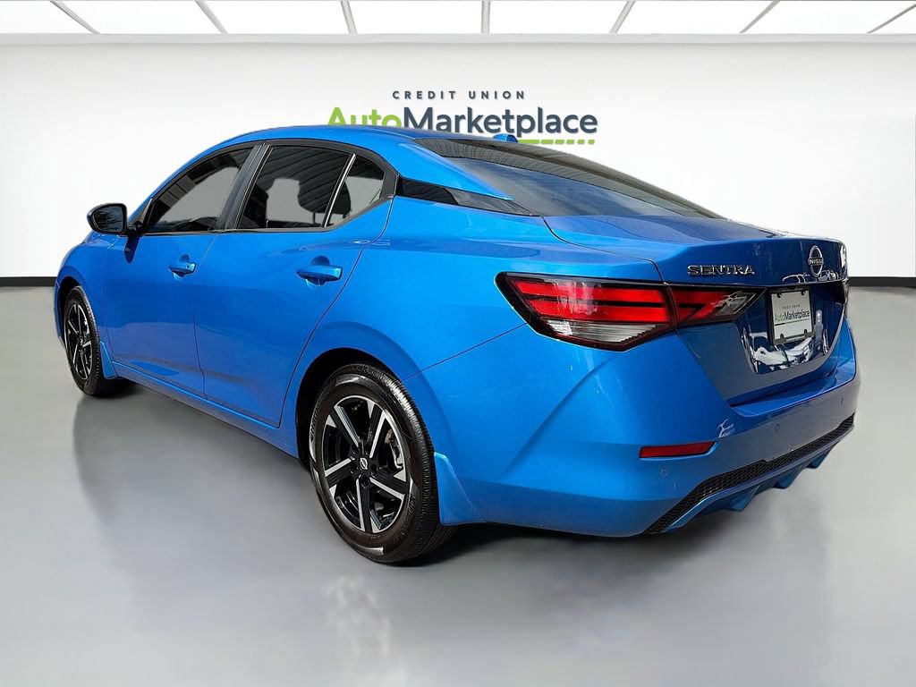 Used 2025 Nissan Sentra SV FWD image 5