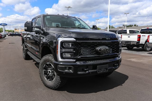 New 2026 Ford F350 Lariat w/ Tremor Off-Road Package AWD/4WD image 3