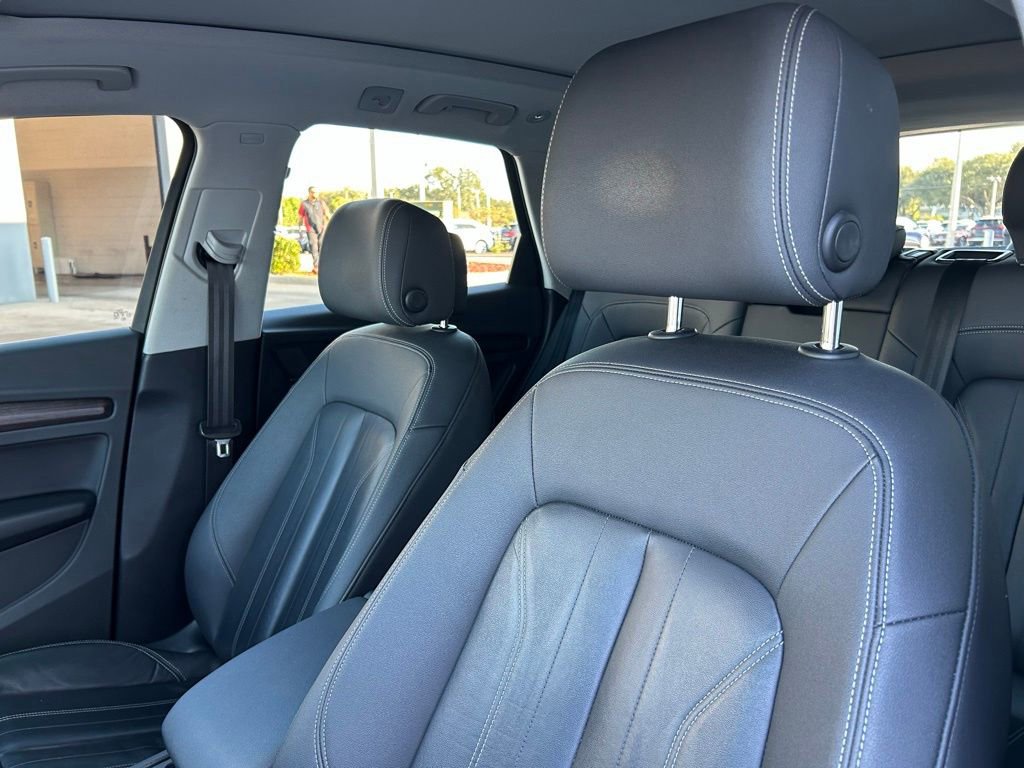 Used 2021 Audi Q5 2.0T Premium image 17