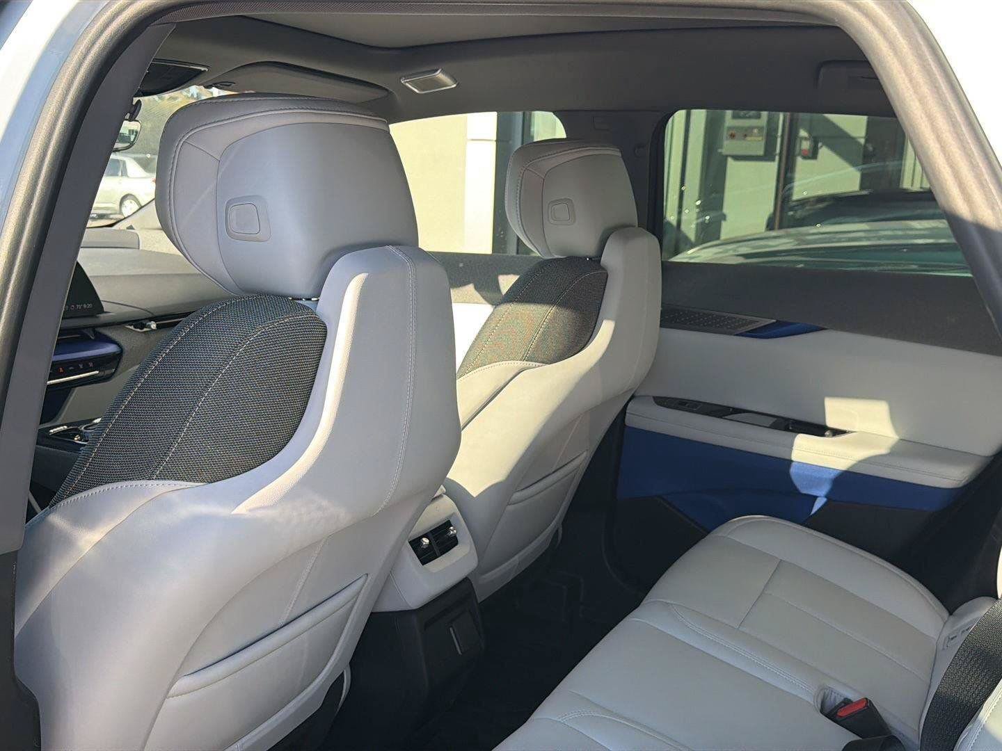 Used 2026 Cadillac Optiq Luxury 1 w/ LPO, Floor Liner Package AWD/4WD image 8