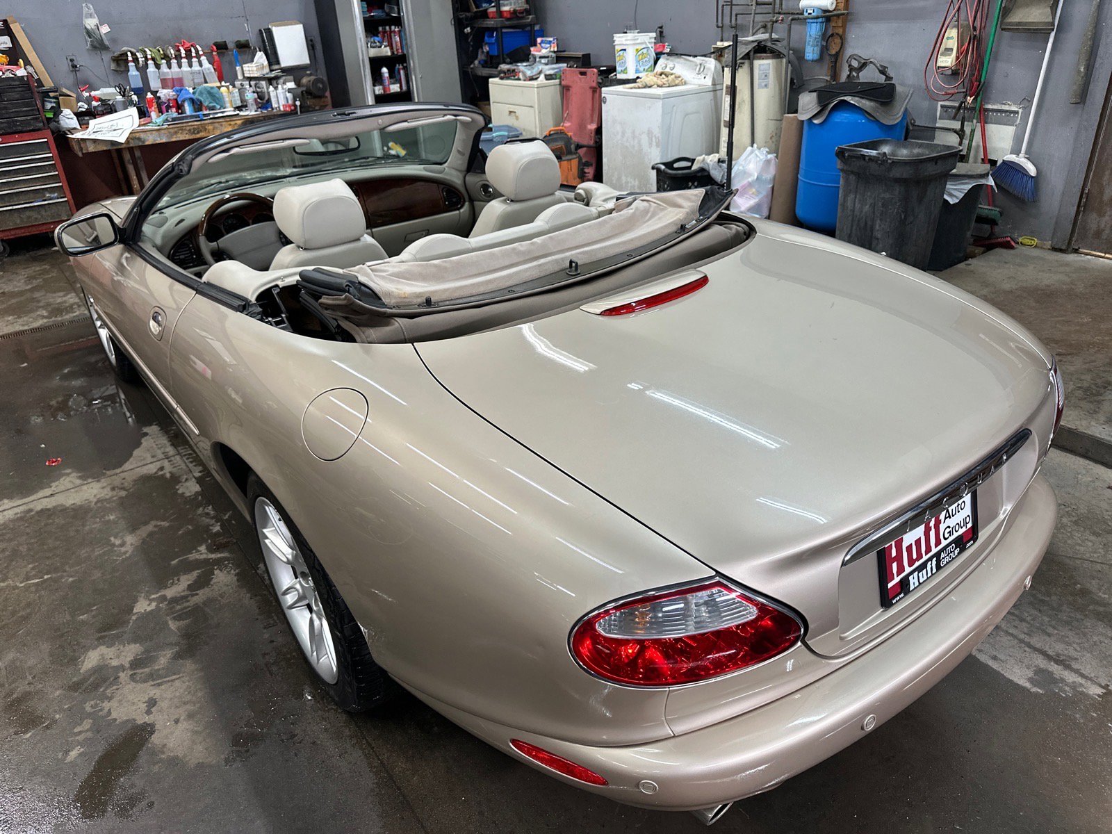 Used 2001 Jaguar XK8 Convertible image 14