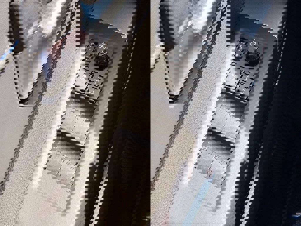 Used 2024 Toyota Sequoia Platinum image 26