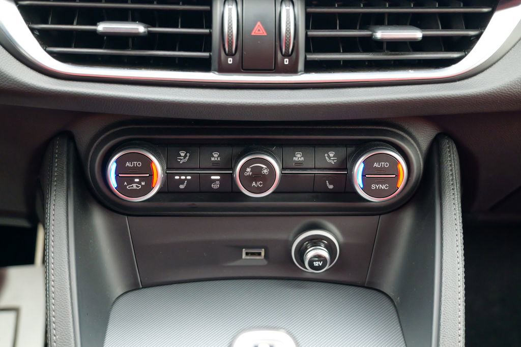 Used 2024 Alfa Romeo Stelvio Ti w/ Performance Driving Package image 51