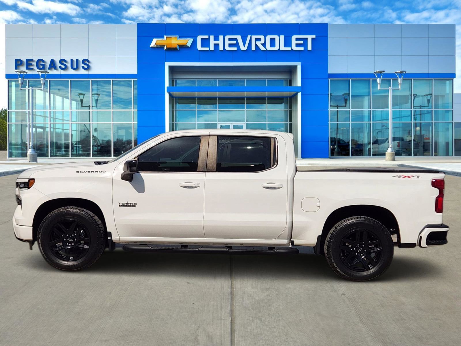 Used 2023 Chevrolet Silverado 1500 RST w/ Rally Edition image 3