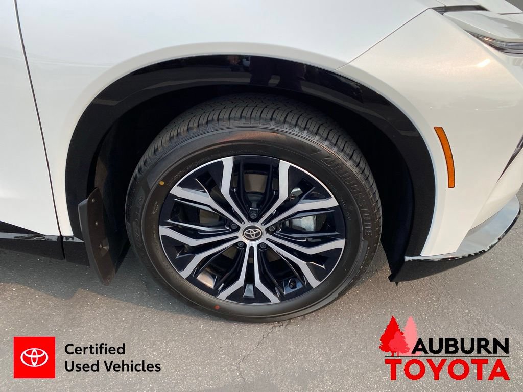 Certified 2026 Toyota Crown Signia AWD/4WD image 10