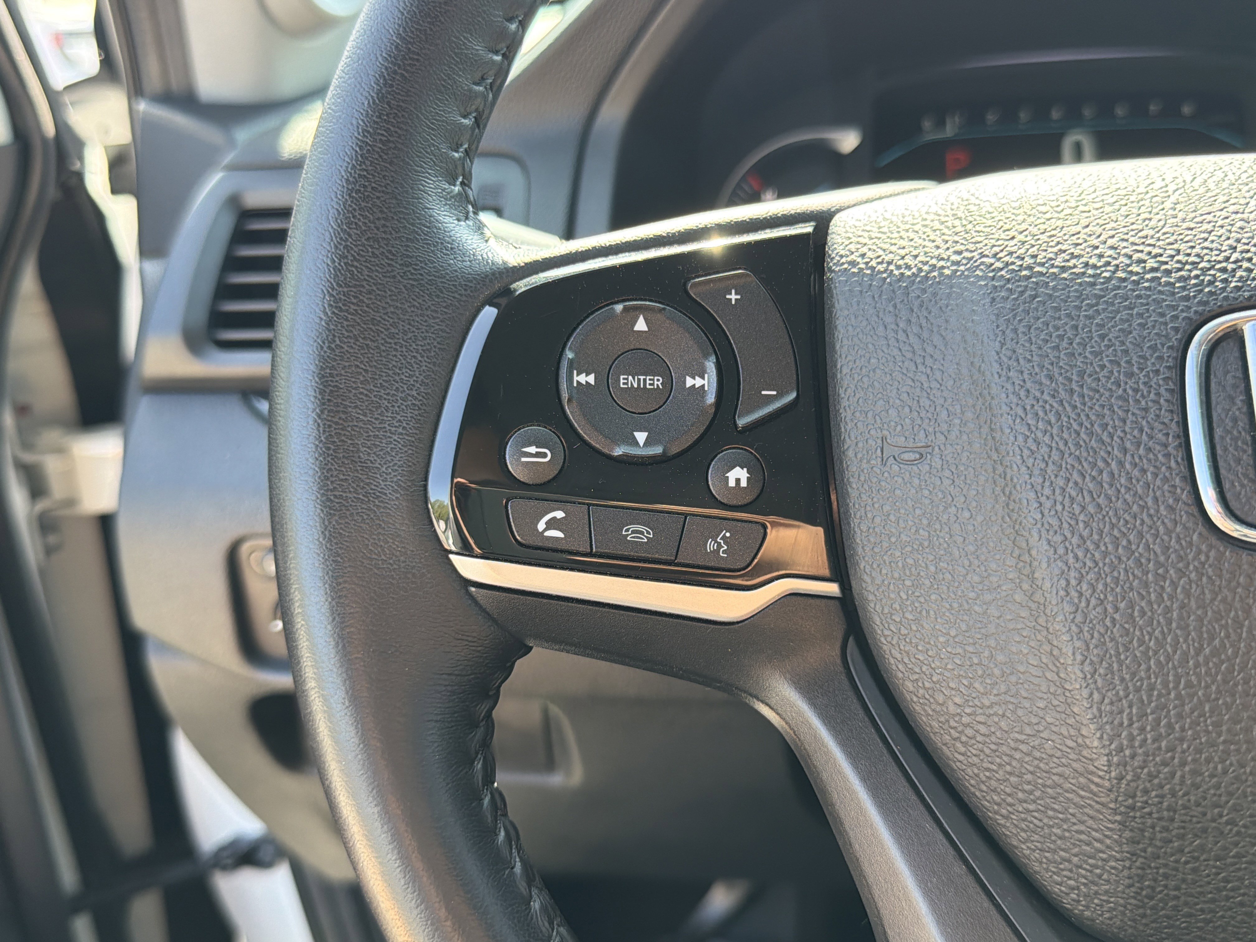 Used 2021 Honda Pilot Touring image 36