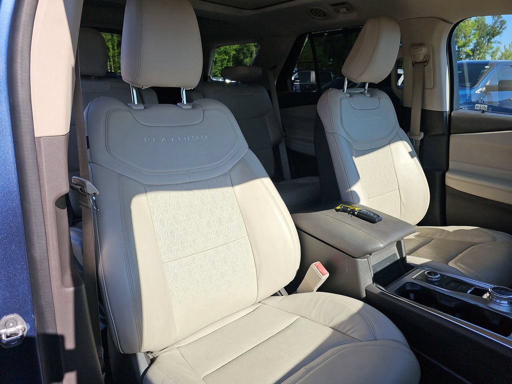 Used 2020 Ford Explorer Platinum AWD/4WD image 14