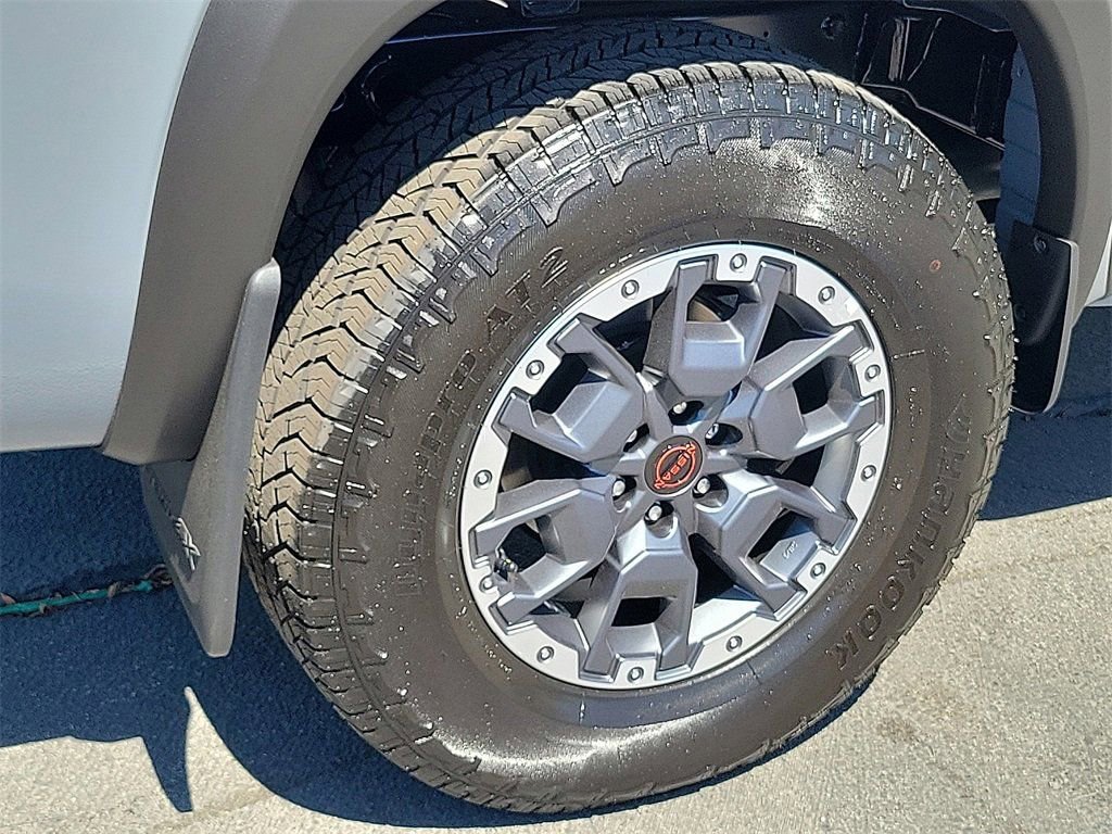 New 2025 Nissan Frontier PRO-4X w/ Pro Premium Package AWD/4WD image 3