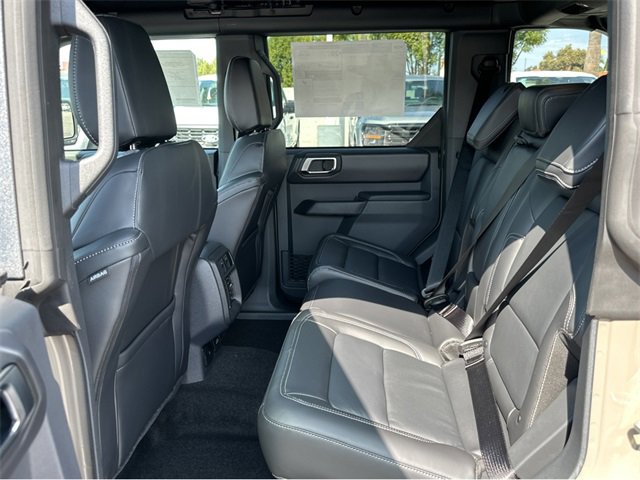 New 2025 Ford Bronco Outer Banks AWD/4WD image 18