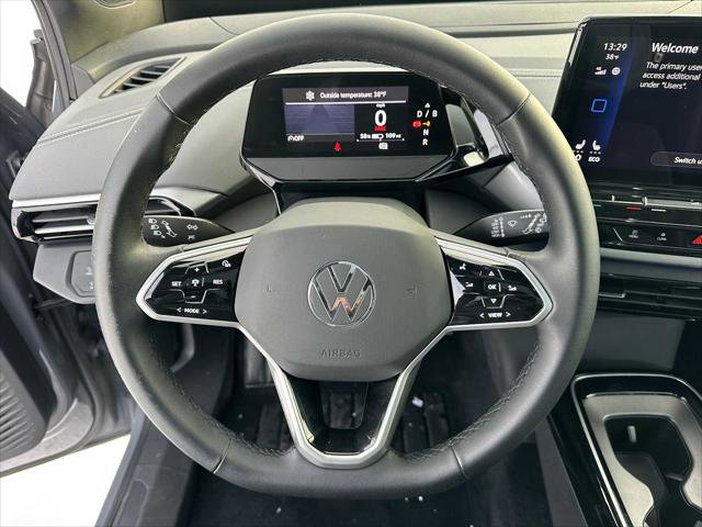Used 2023 Volkswagen ID.4 Pro S Plus image 23
