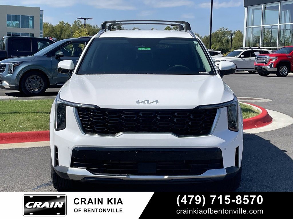 New 2025 Kia Sorento S image 2
