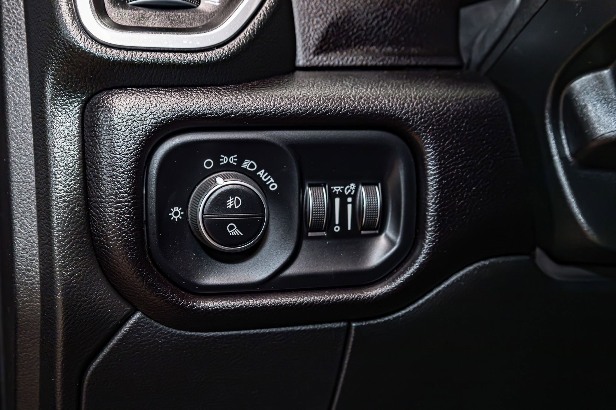 Used 2023 RAM 3500 Laramie image 21