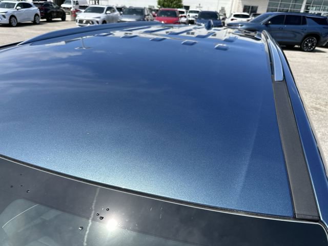 Used 2025 Buick Enclave Preferred AWD/4WD image 32