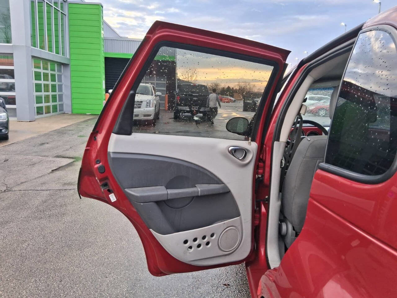 Used 2009 Chrysler PT Cruiser image 14