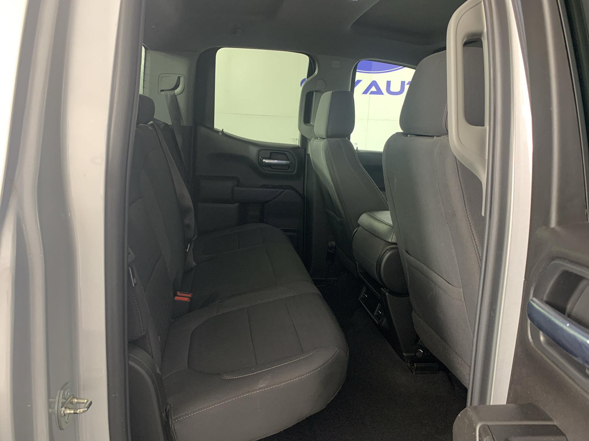 Used 2022 Chevrolet Silverado 1500 Custom AWD/4WD image 31