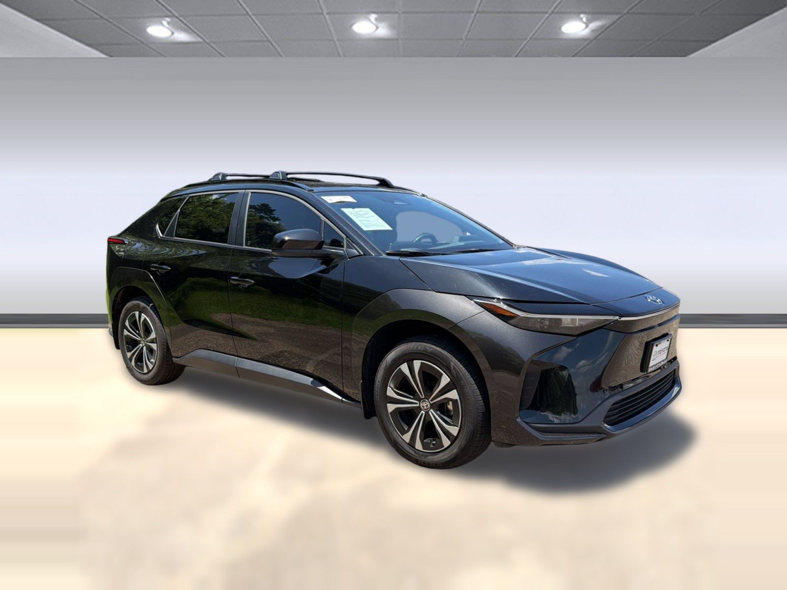 Used 2024 Toyota bZ4X FWD w/ Weather Package image 7