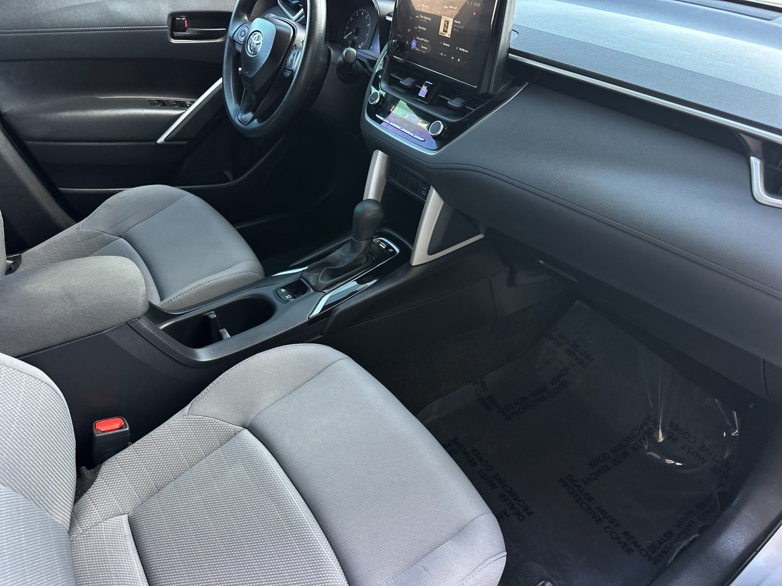 Used 2025 Toyota Corolla Cross AWD Hybrid image 15
