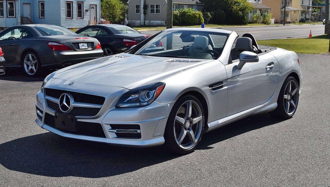 Used 2015 Mercedes-Benz SLK 250 w/ Premium Package image 44